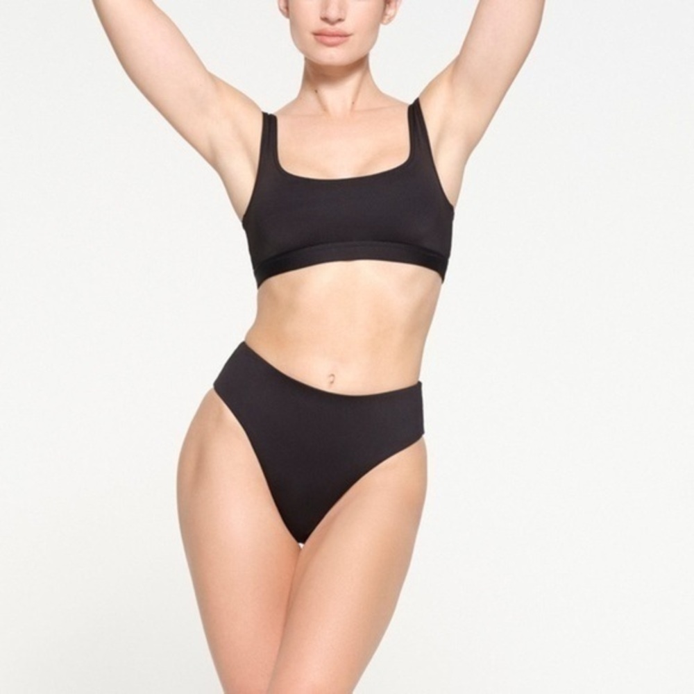 NWT SKIMS Signature Swim Mid Waist Bottom & tank bikini top Onyx Black Sz large